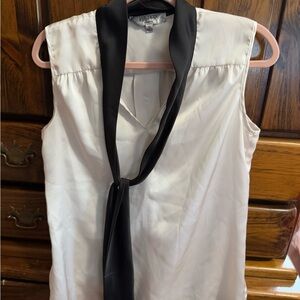 Kasper White Sleeveless Blouse with Black Ties